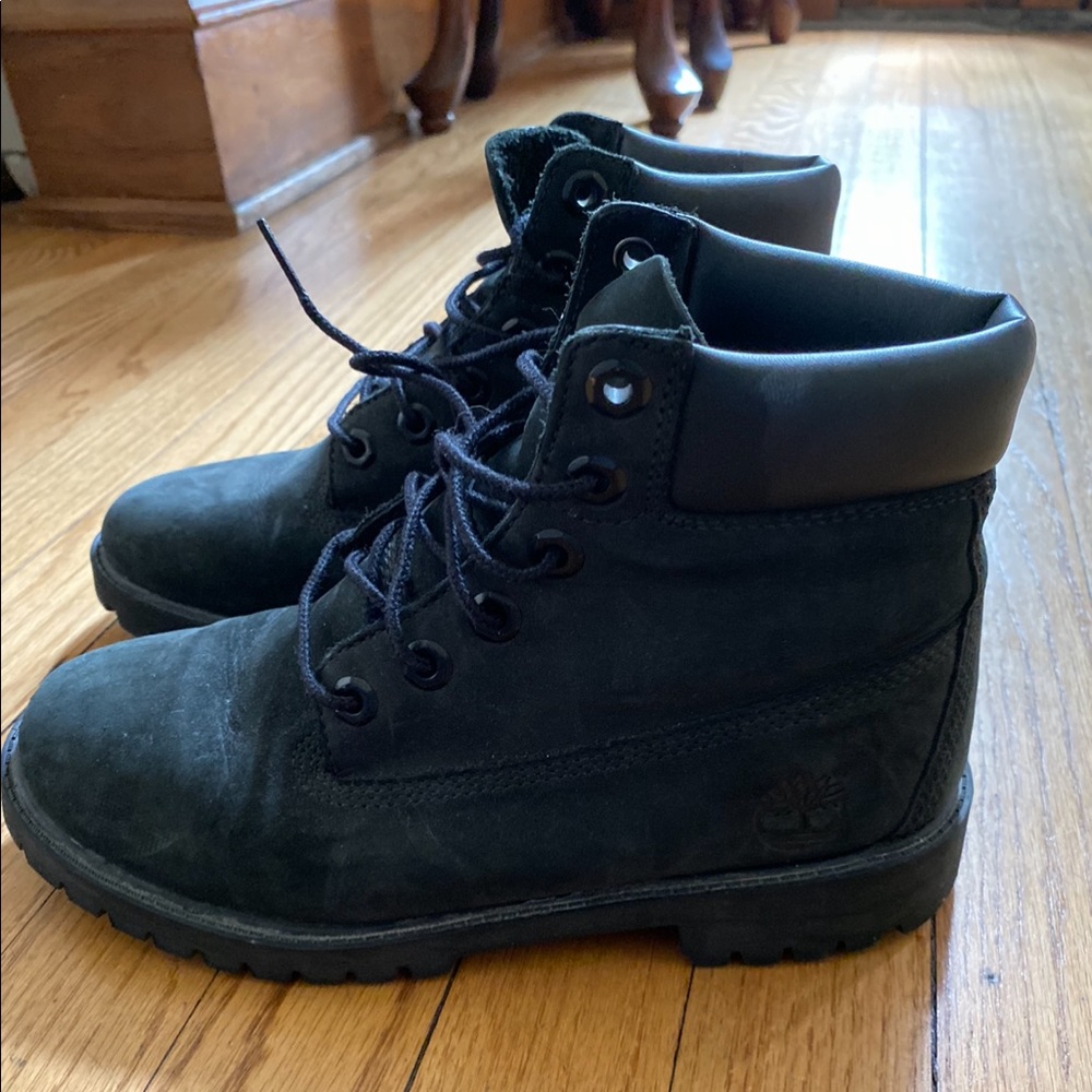 Black timberland boots